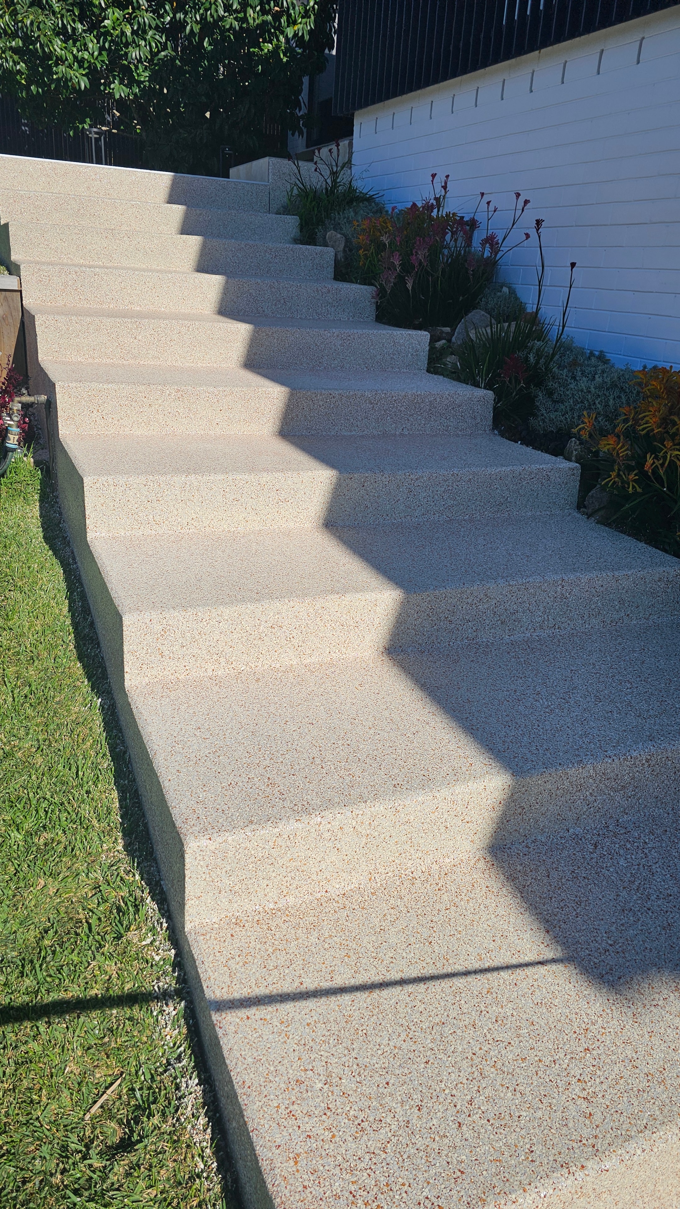 Quartz broadcast epoxy steps finished in sunlight